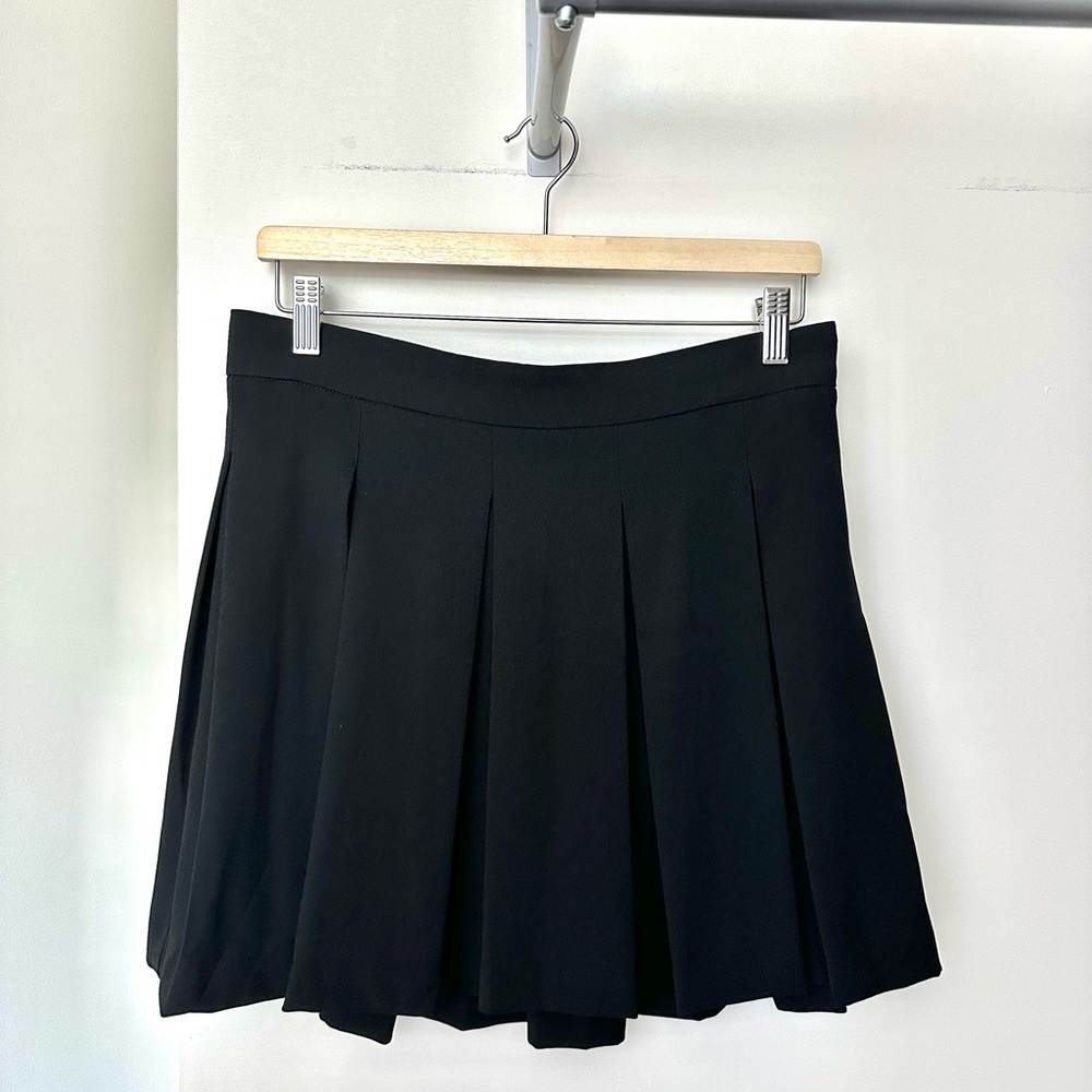 Babaton Savoy Pleated Tennis Skirt